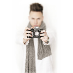Fototapeta premium Mann mit Fotokamera