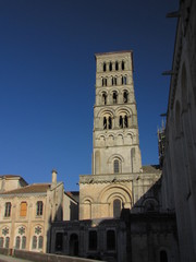 Fototapeta na wymiar Cathédrale Saint-Pierre ; Angoulême ; Poitou - Charentes