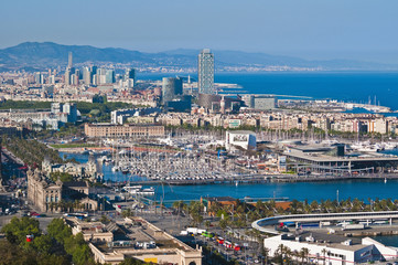 Obraz premium Barcelonas Port Vell bird eye view from Montjuic mount, Spain