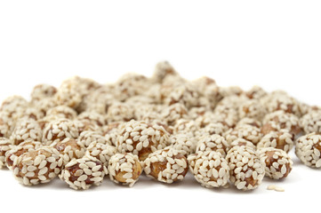 peanuts with sesame