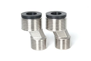 Metal pipe with a threaded