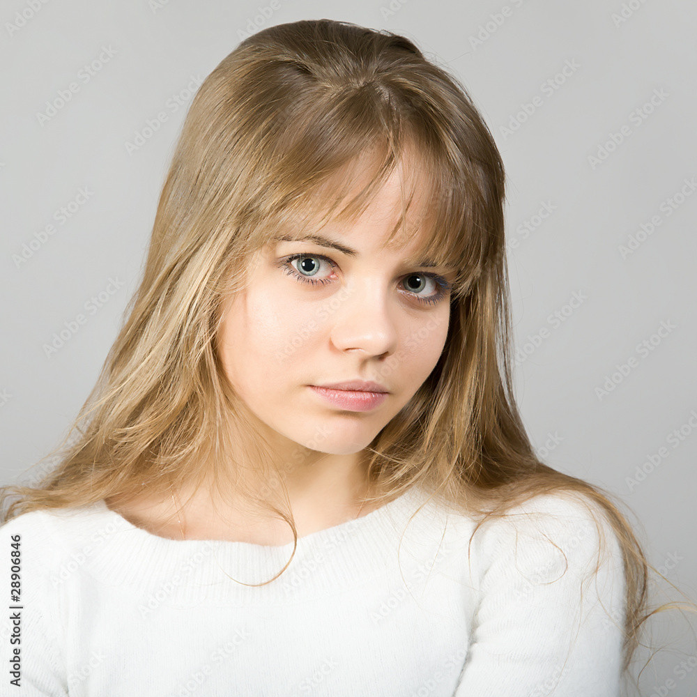 Wall mural Portrait of the girl