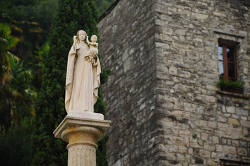 Fototapeta na wymiar Marii statua