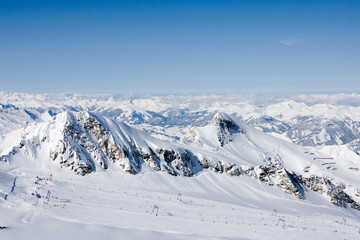 Fototapeta na wymiar Ski lift in alps mountains
