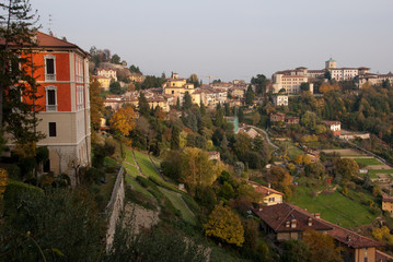 Fototapeta na wymiar widok z Parku w Bergamo Alta Hills