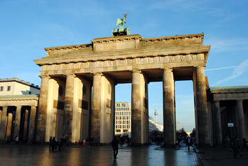 Brandenburger Tor mit Fernsehturm © aotearoa