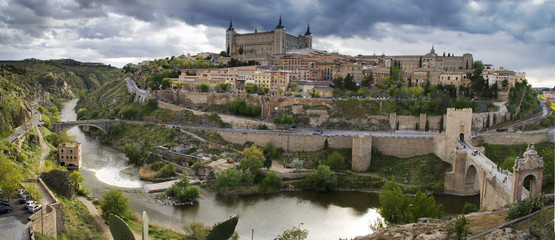 Panoramic view in the old city in Toledo. Spain - obrazy, fototapety, plakaty
