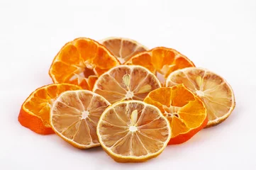 Crédence de cuisine en plexiglas Tranches de fruits tranches séchées de citron et de mandarine