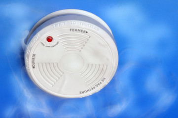 d&eacute;tecteur-avertisseur de fum&eacute;e