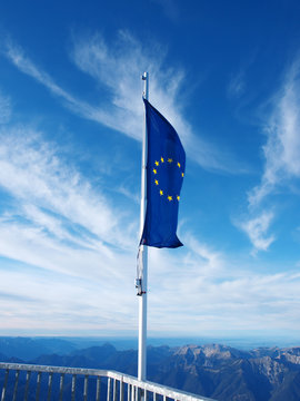 Europaflagge auf der Zugspitze