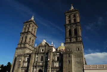 Fototapeta na wymiar Catedral de Puebla