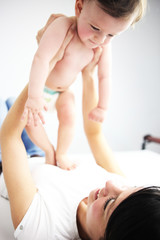 Obraz na płótnie Canvas mutter mit ihrem baby