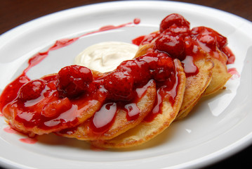 блины с джемом