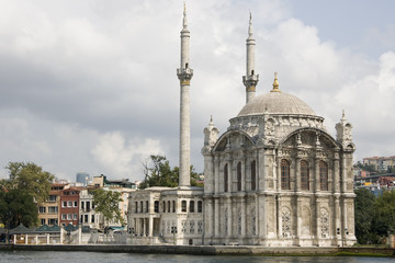 Fototapeta na wymiar Istanbul - Ortaköy Mosque on the Bosphorus