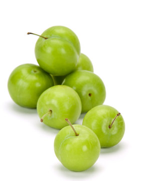 green plums(greengages)