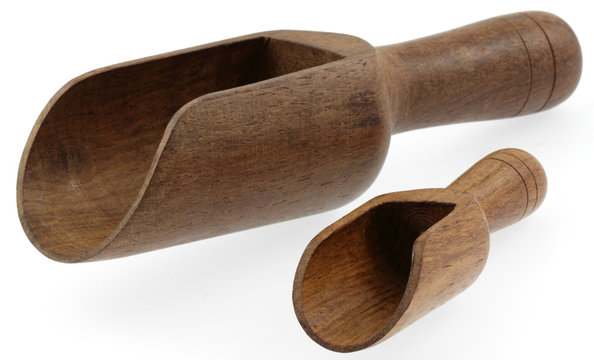 petites pelles en bois