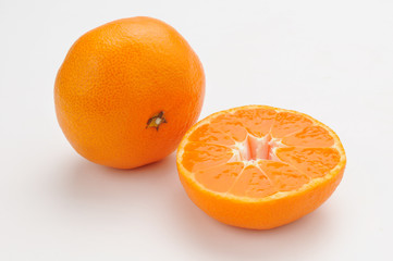 カットしたミカン