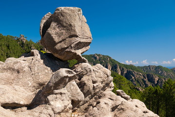 Rocher vacillant
