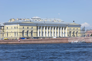 Obraz premium embankment of the river Neva, city Saint Petersburg, Russia