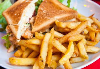 Sandwich with bacon