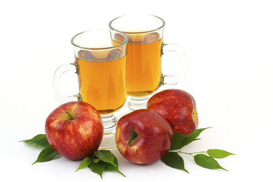 apple juice and some fresh fruits