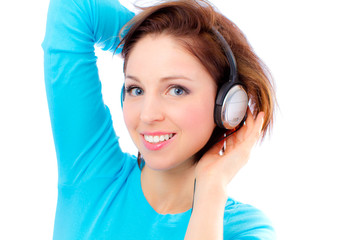 Naklejka premium Adorable girl with headphones