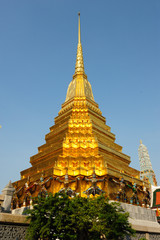 Fototapeta premium golden pagoda in Temple of The Emerald Buddha (Wat Phra Kaew)