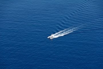 Hochsee mit Schiff