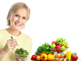 woman eating salad