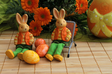 Osterhasen im Liegestuhl