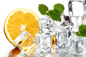 lemon and ice cubes