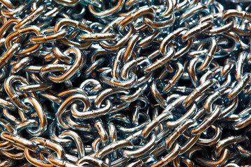 Links of a metal chain