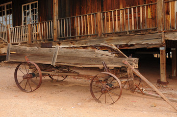 Fototapeta na wymiar Old Wagon