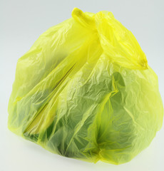sac poubelle plastique jaune