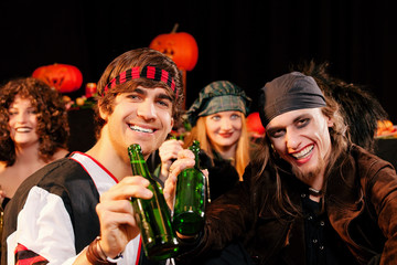 Party zu Fasching oder Halloween