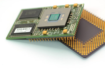 CPU