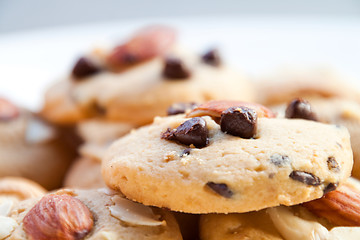 chocolate chip cookies