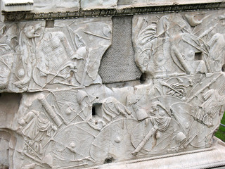 Base della Colonna Traiana - Roma