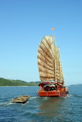 Vietnam, Hai Phong, Ha Long: Croisi&egrave;re en jonque