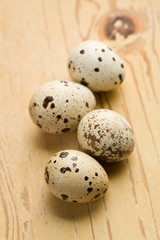 Obraz premium quail eggs on kitchen table