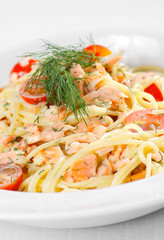 Spaghetti mit Lachs