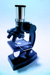 Microscope