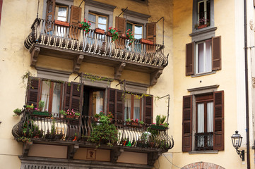 Fototapeta na wymiar Italian balconies