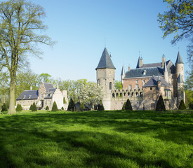 Fototapeta na wymiar Heeswijk Castle, Netherlands
