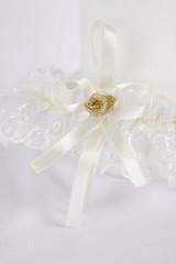 Подвязка невесты