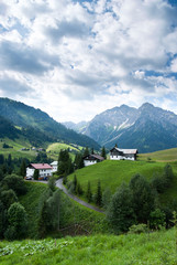 Fototapeta na wymiar Village in the Alps