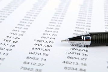 Fototapeta premium Pen and financial data