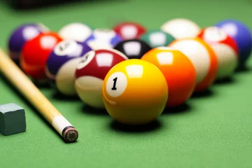 Foto op Plexiglas Billiard balls, cue on green table! © BrunoWeltmann