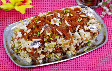 carrot halwa in metalic tray