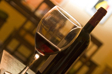 copa y botella, vino español